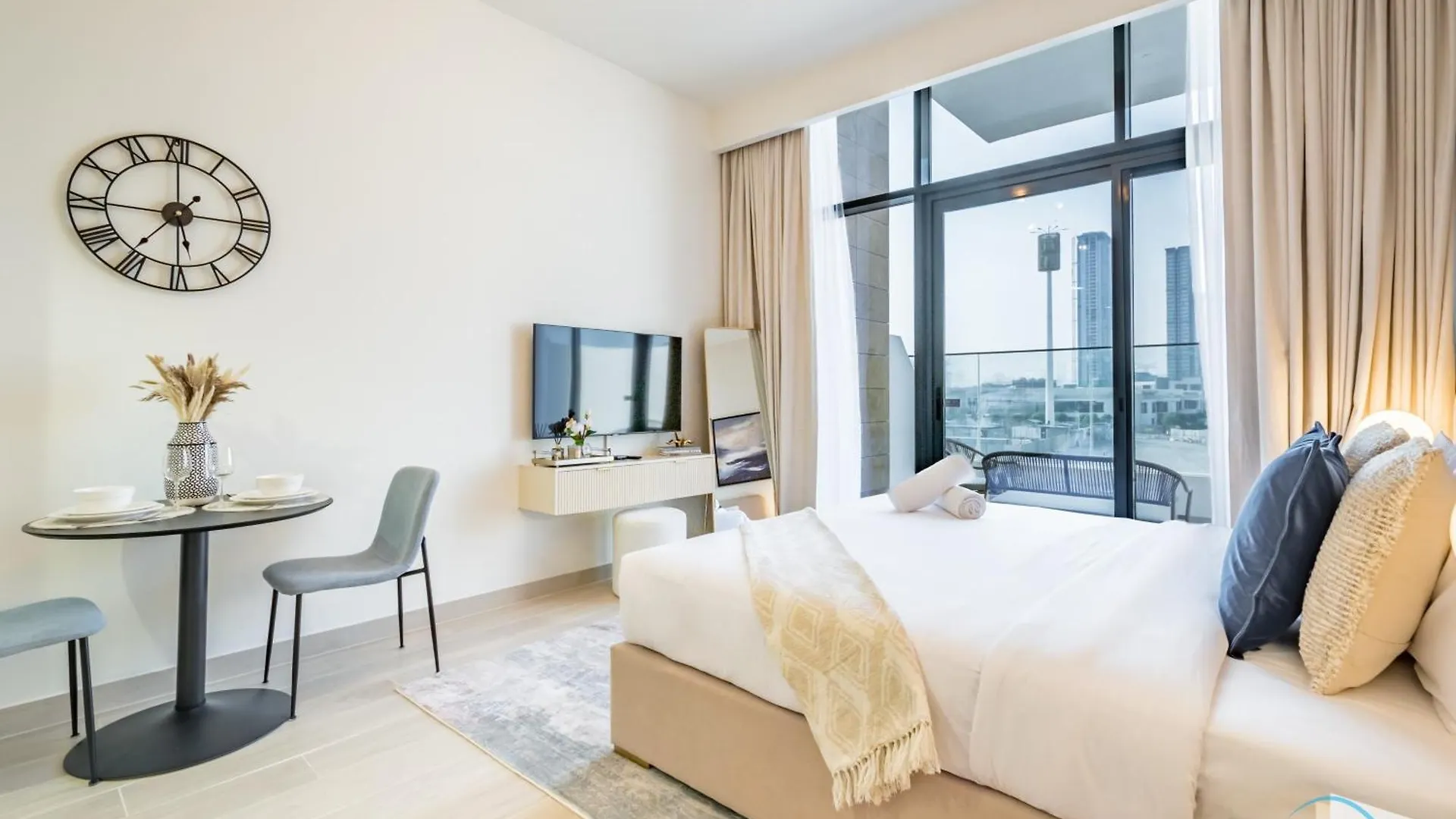 Delightful Studio Apartment In Azizi Riviera 20, Al Merkadh By Deluxe Holiday Homes Dubai Förenade Arabemiraten
